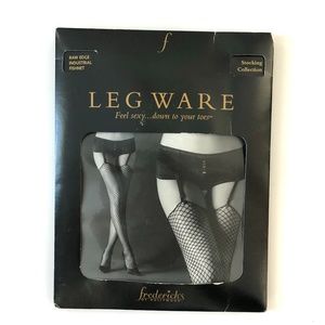 NWT Fredrick's of Hollywood Fishnet Stockings
